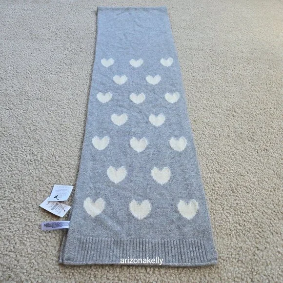 NWT Talbots Cashmere Grey Knit Scarf With White Hearts - Picture 3 of 8